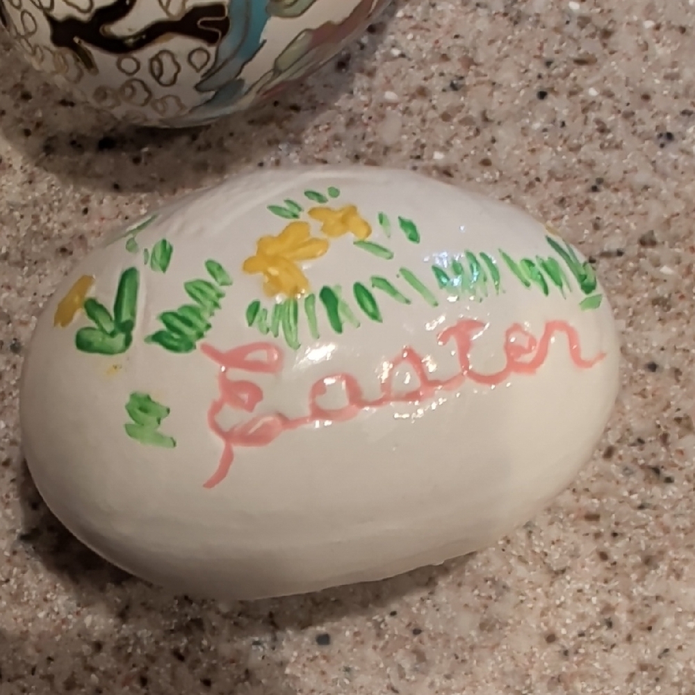 Hand-Painted Ceramic Decorative Easter Eggs - Picture 2 of 7